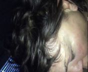 Бухая зрелка делает минет